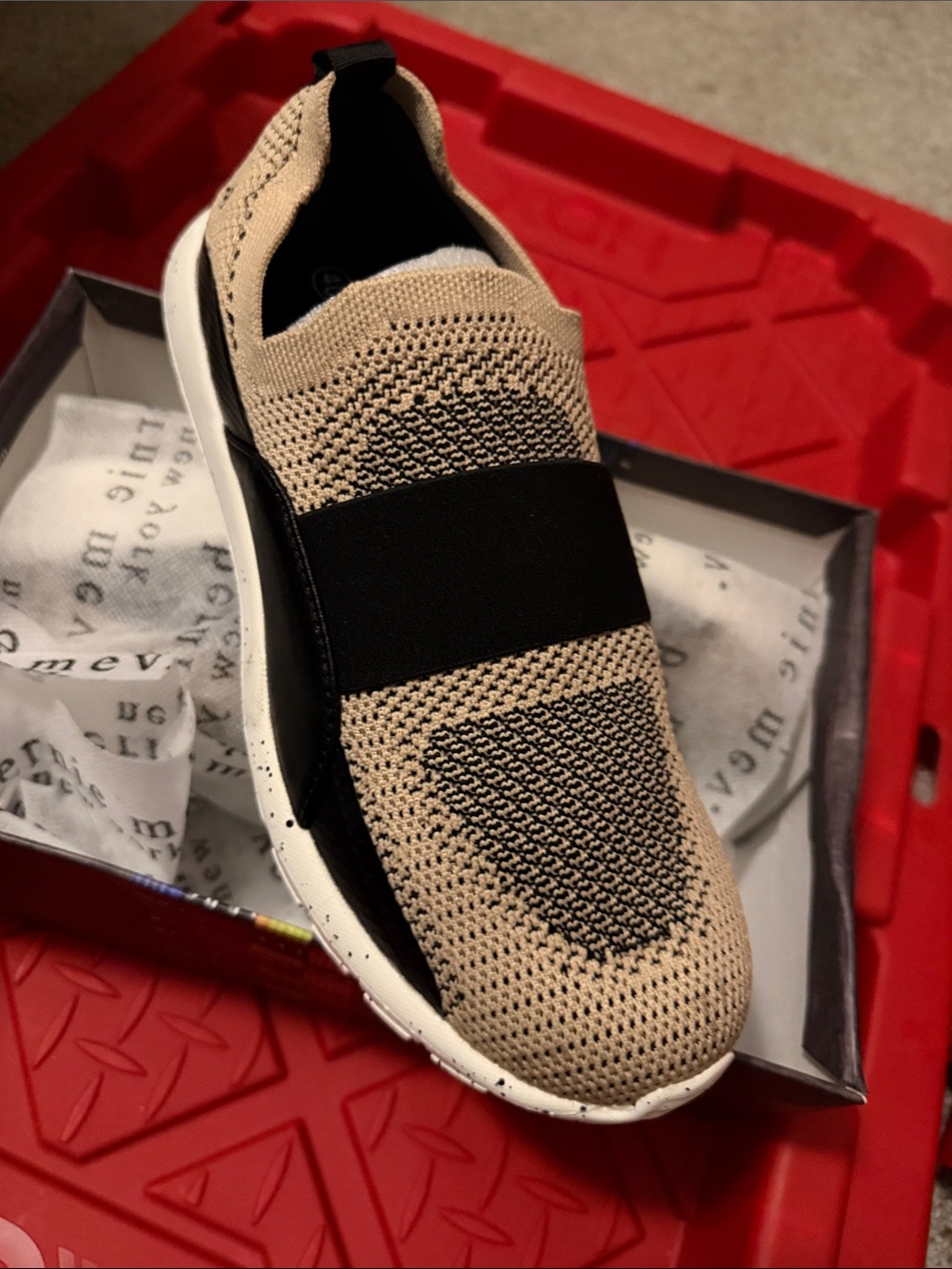 bernie mev. Slip-On Knit Sneaker in Beige and Black